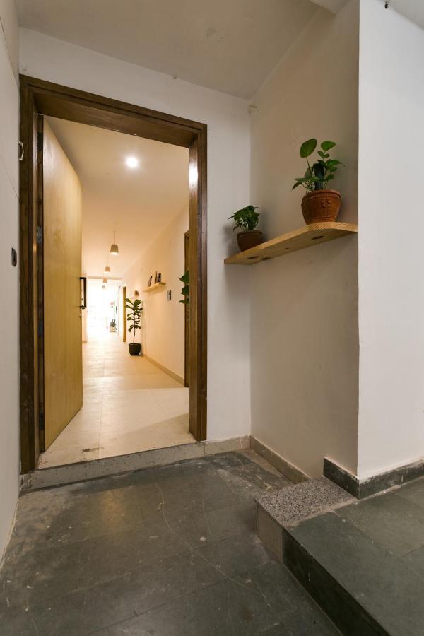 Bed and Breakfast Vaara Neu-Delhi Exterior foto